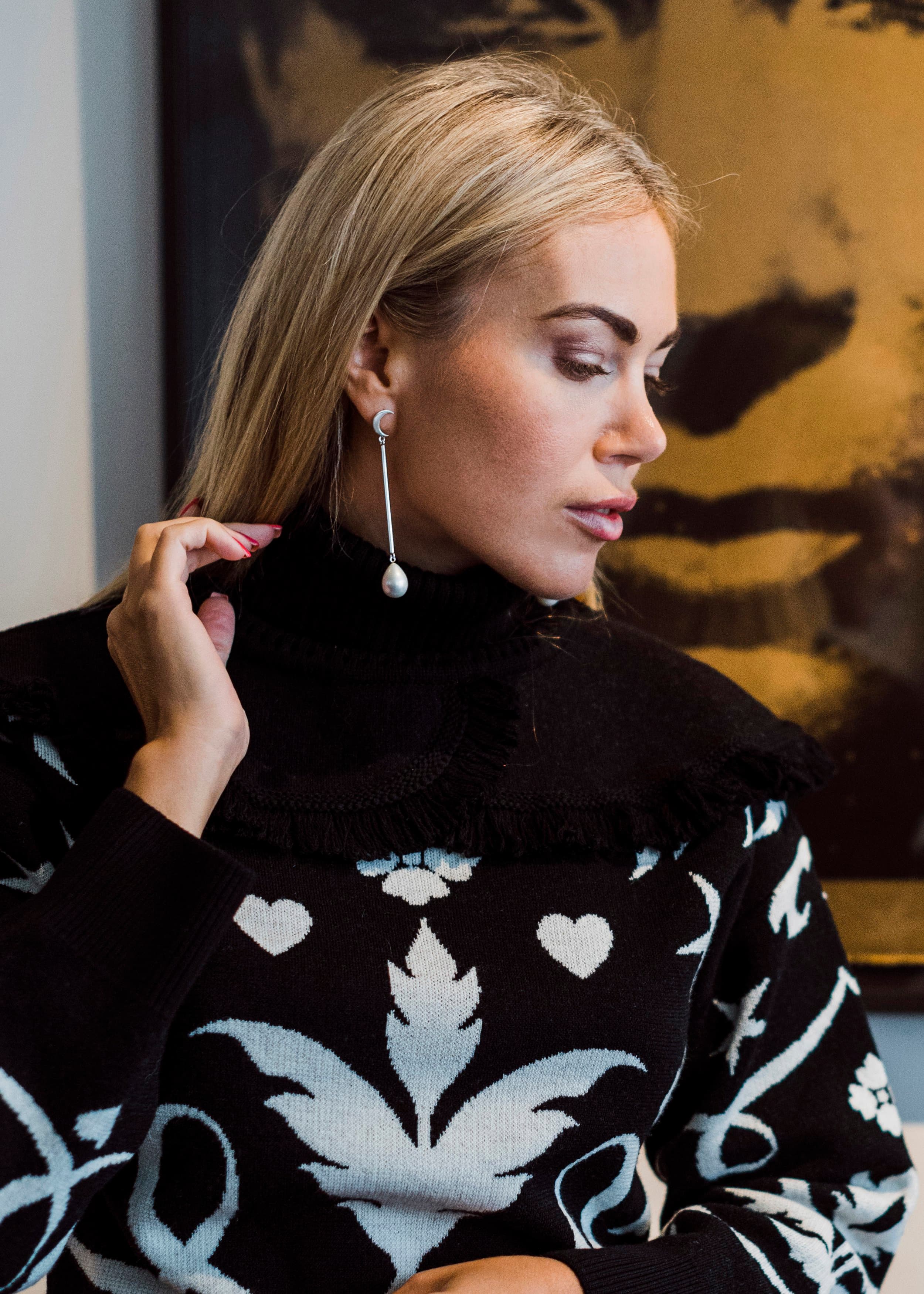 AI-generated jewellery photography by Razia Jukes — jewellery tara 162